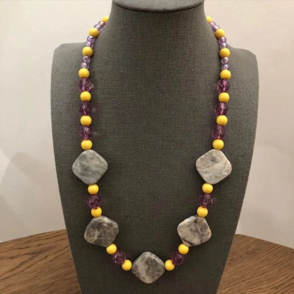 3/$25 ** Beads and stones string necklace NWOT